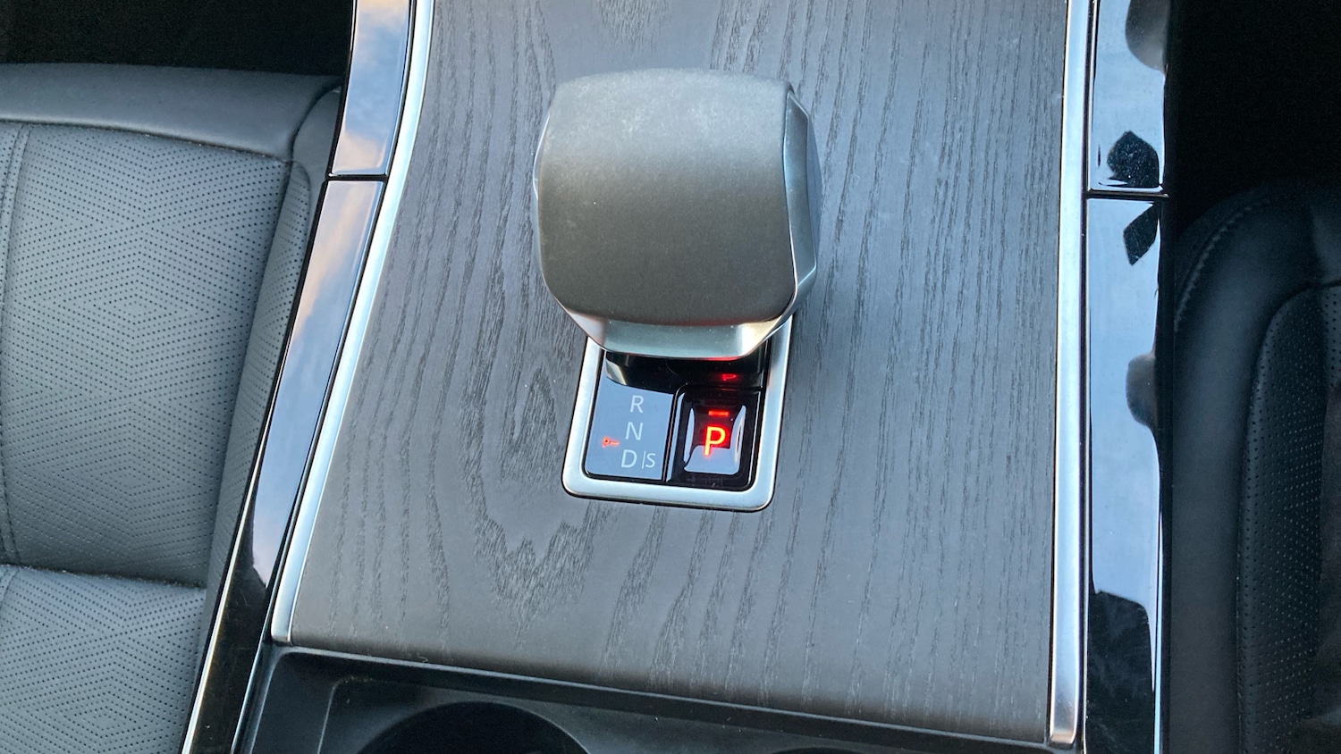 Used Land Rover Range Rover Evoque 2025 for sale - 76918811: Photo 35