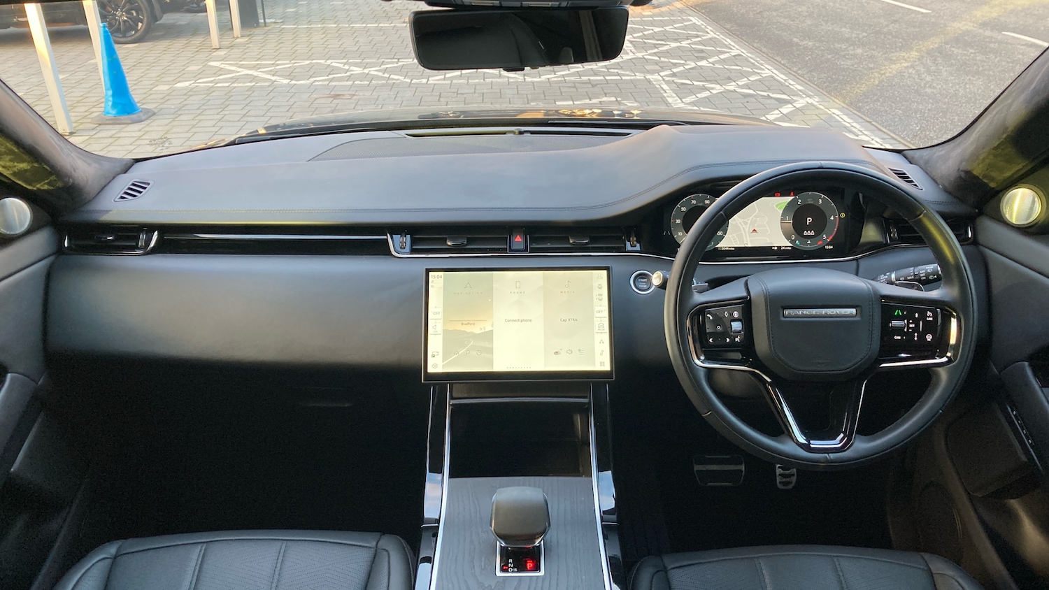 Used Land Rover Range Rover Evoque 2025 for sale - 76918811: Photo 9