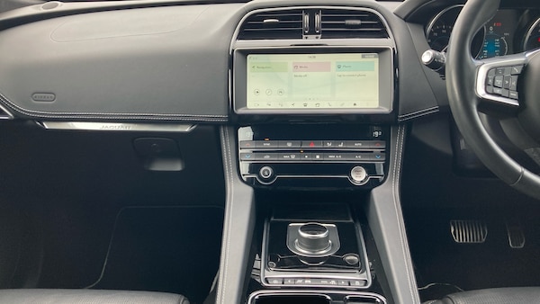 Used Jaguar F-Pace 2019 for sale - 76161836: Photo 14