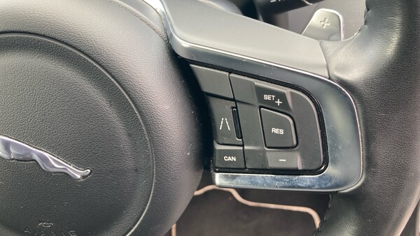 Used Jaguar F-Pace 2019 for sale - 76161836: Photo 24
