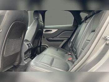 Used Jaguar F-Pace 2019 for sale - 76161836: Photo 4