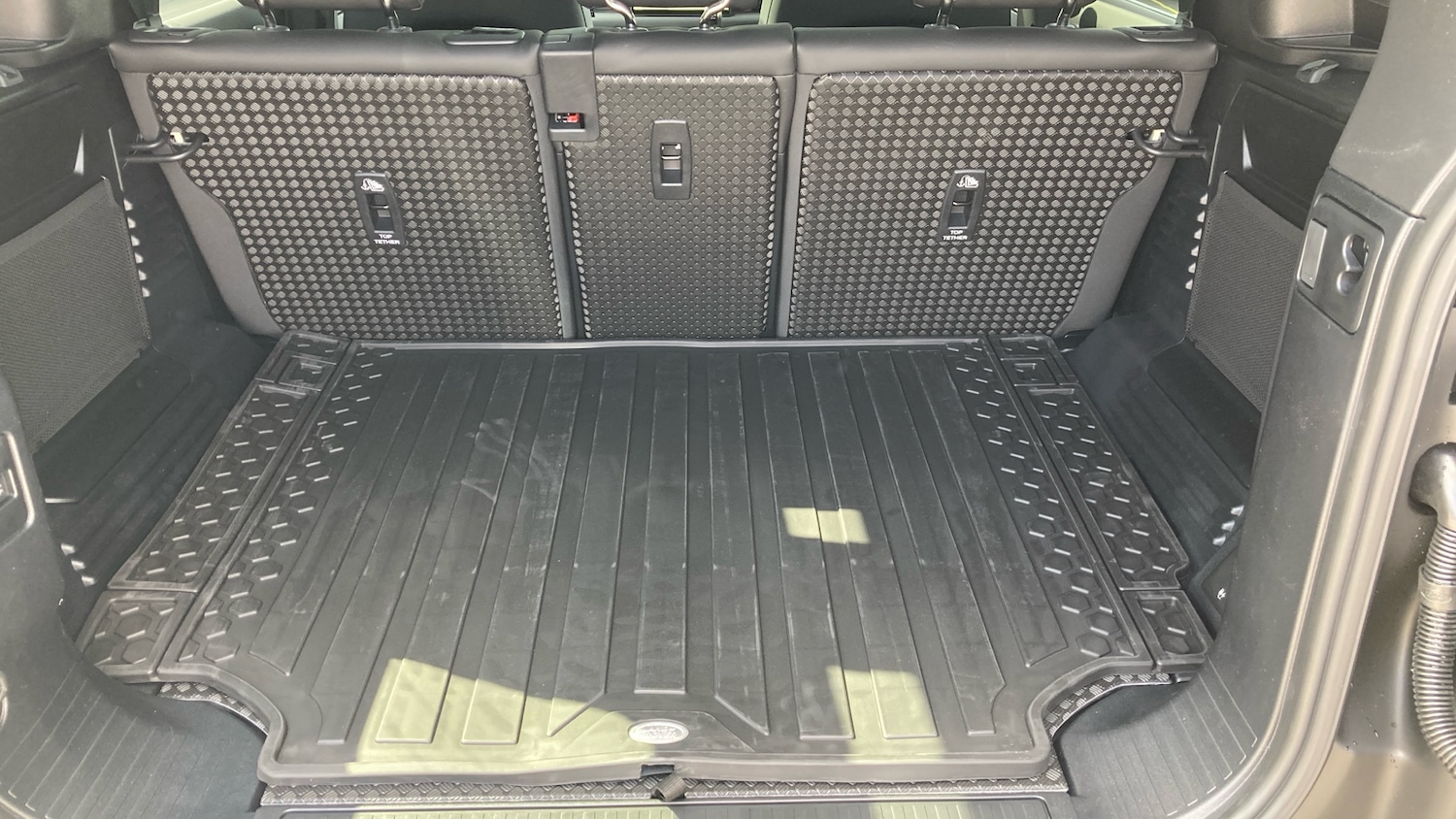 Used Land Rover Defender 2025 for sale - 77087273: Photo 10