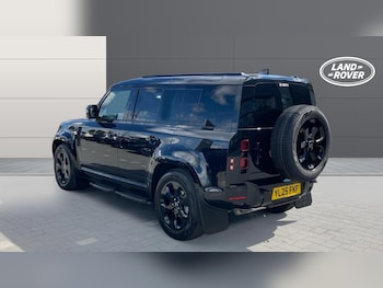 Used Land Rover Defender 2025 for sale - 77087273: Photo