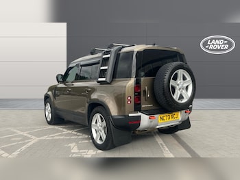 Used Land Rover Defender 2023 for sale - 75438933: Photo