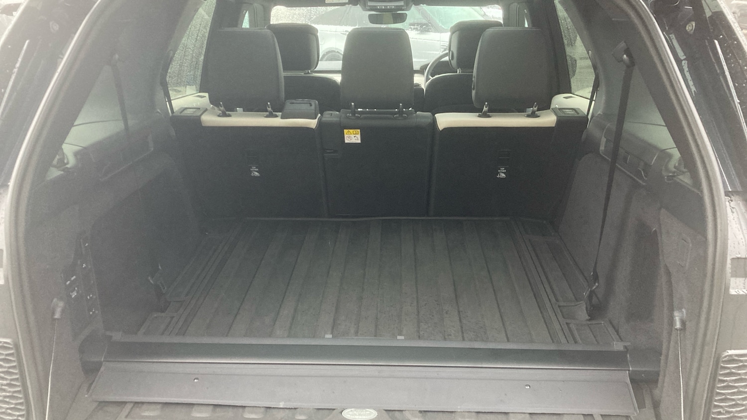 Used Land Rover Discovery 2023 for sale - 76924219: Photo 10