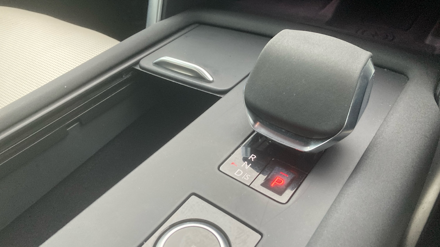 Used Land Rover Discovery 2023 for sale - 76924219: Photo 13