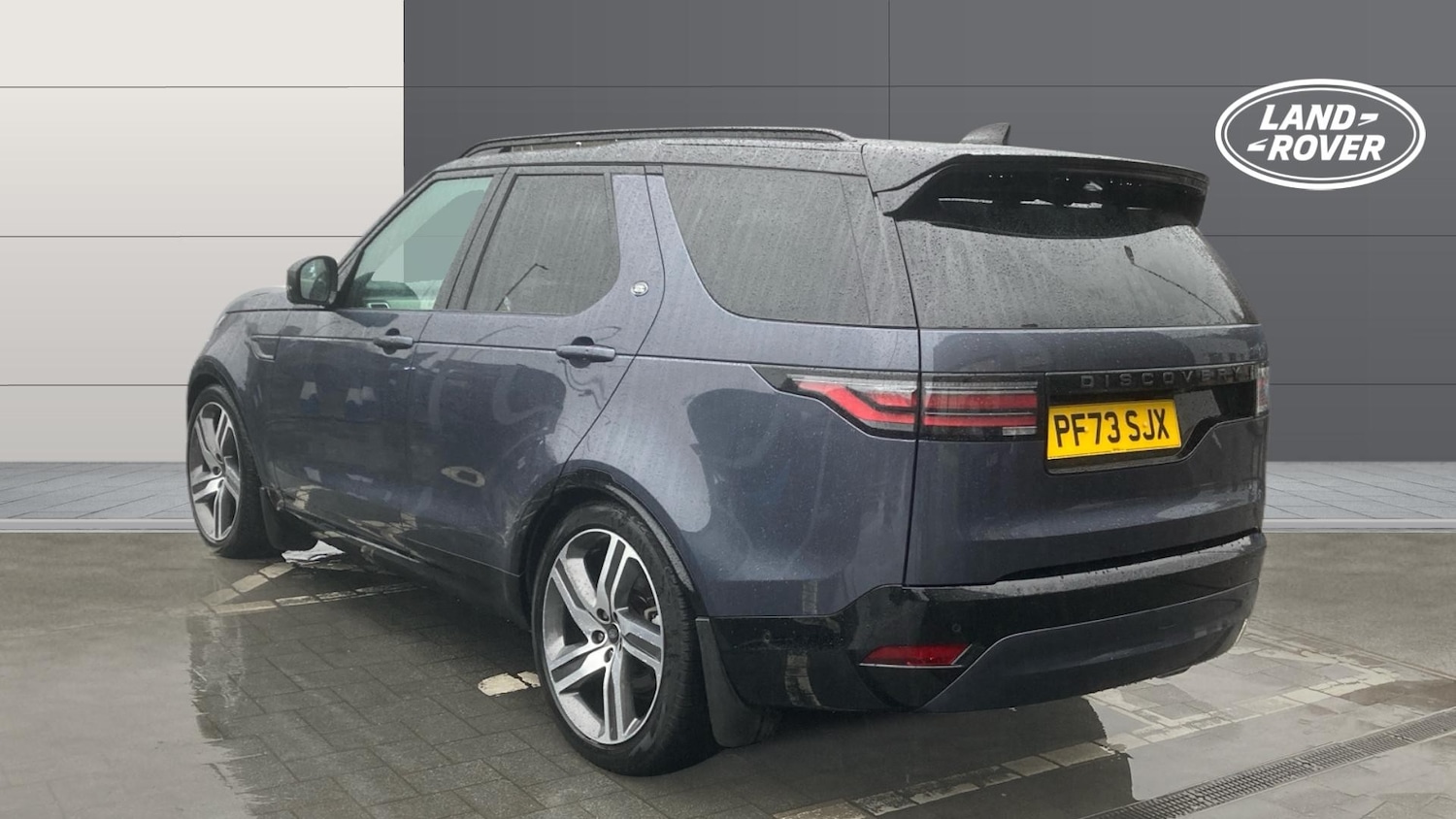 Used Land Rover Discovery 2023 for sale - 76924219: Photo 2