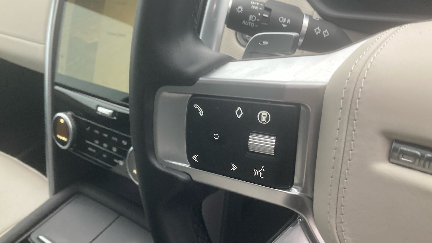 Used Land Rover Discovery 2023 for sale - 76924219: Photo 23