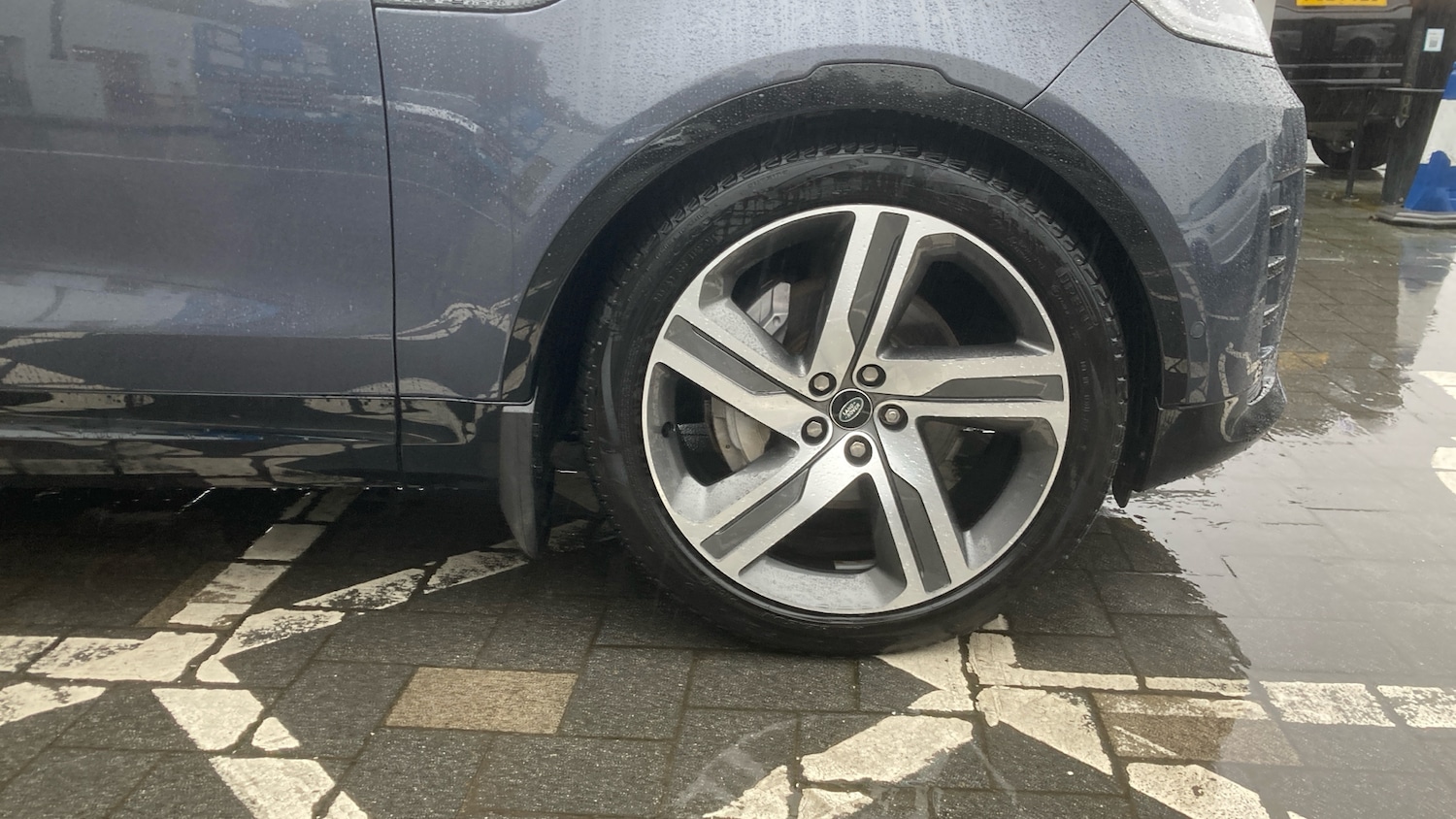 Used Land Rover Discovery 2023 for sale - 76924219: Photo 8