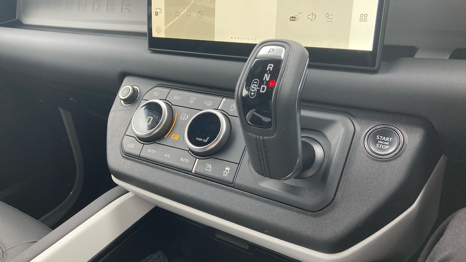 Used Land Rover Defender 2025 for sale - 77297054: Photo 12