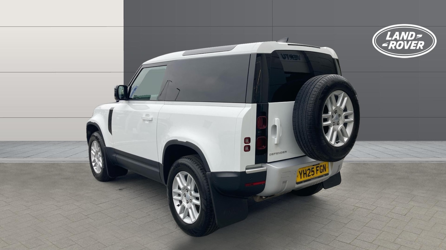 Used Land Rover Defender 2025 for sale - 77297054: Photo 2