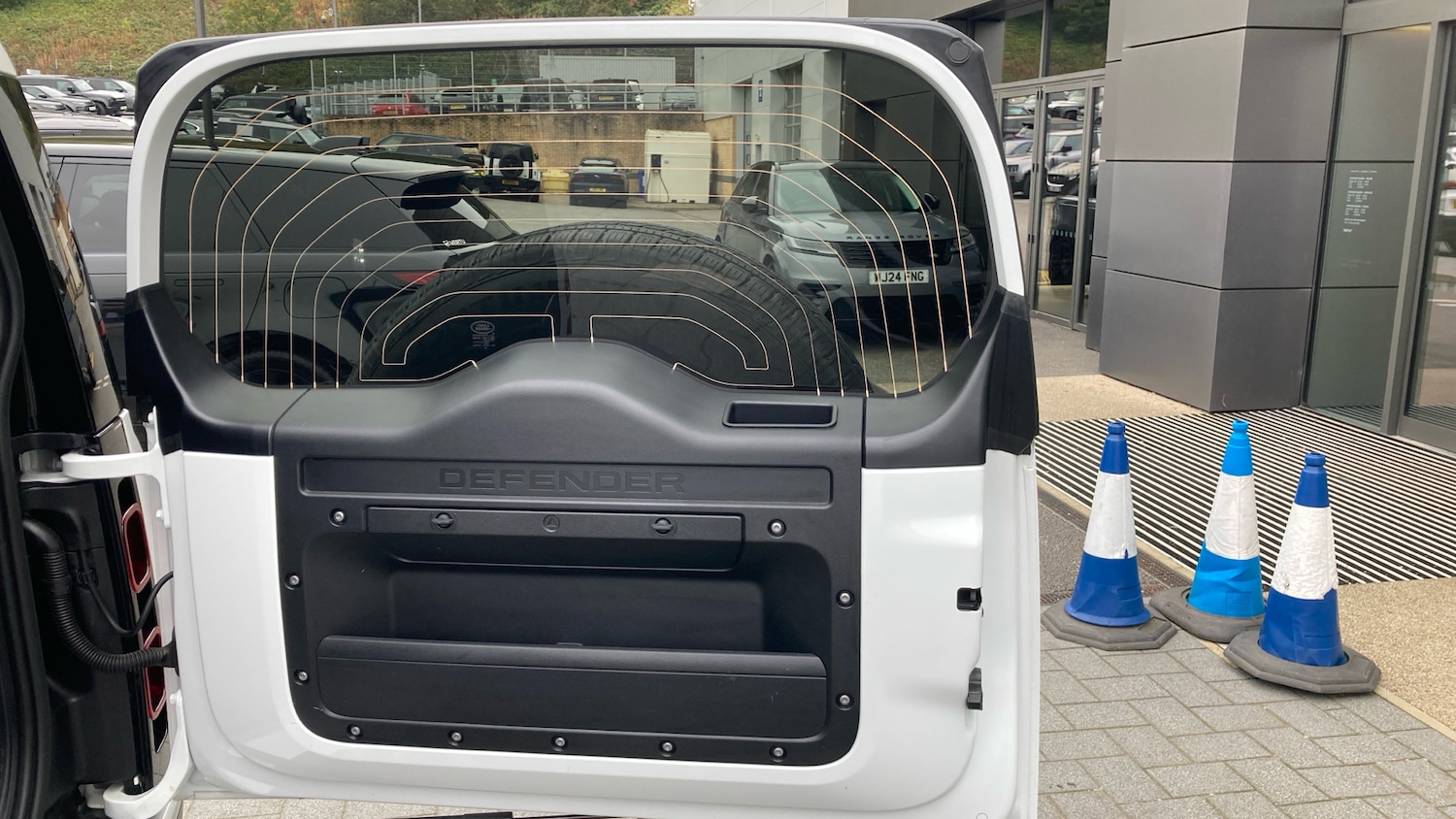 Used Land Rover Defender 2025 for sale - 77297054: Photo 21