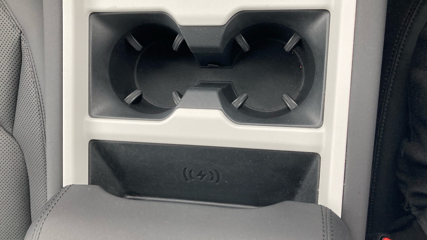 Used Land Rover Defender 2025 for sale - 77297054: Photo 33