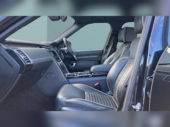 Used Land Rover Discovery 2020 for sale - 75931823: Photo