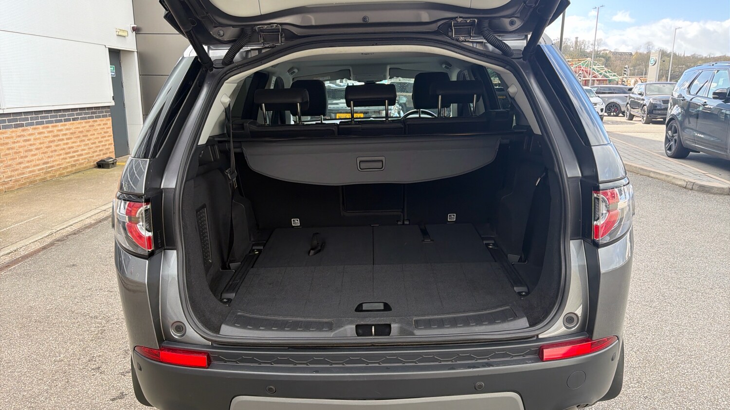 Used Land Rover Discovery Sport 2017 for sale - 78067344: Photo 10