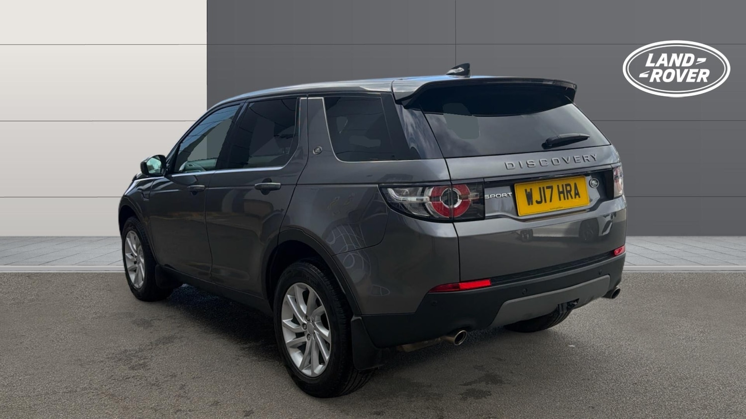 Used Land Rover Discovery Sport 2017 for sale - 78067344: Photo 2
