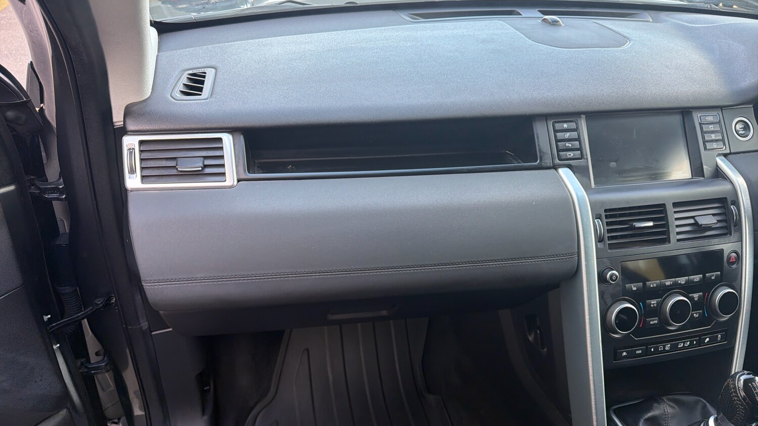 Used Land Rover Discovery Sport 2017 for sale - 78067344: Photo 21