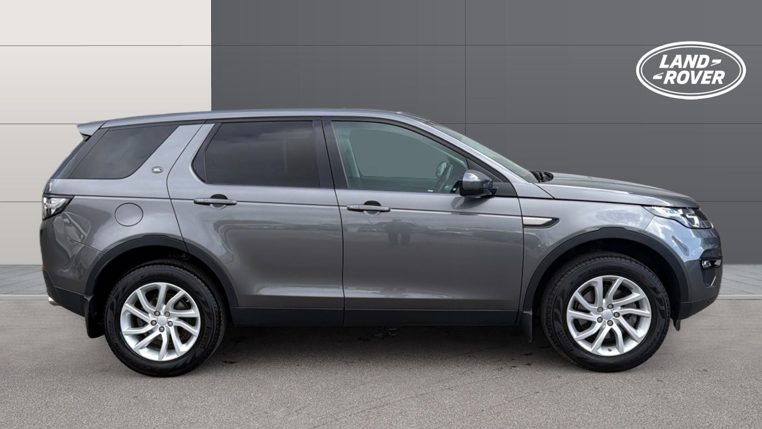 Used Land Rover Discovery Sport 2017 for sale - 78067344: Photo 5
