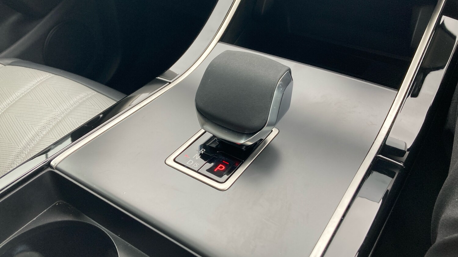 Used Land Rover Range Rover Evoque 2025 for sale - 76231604: Photo 13