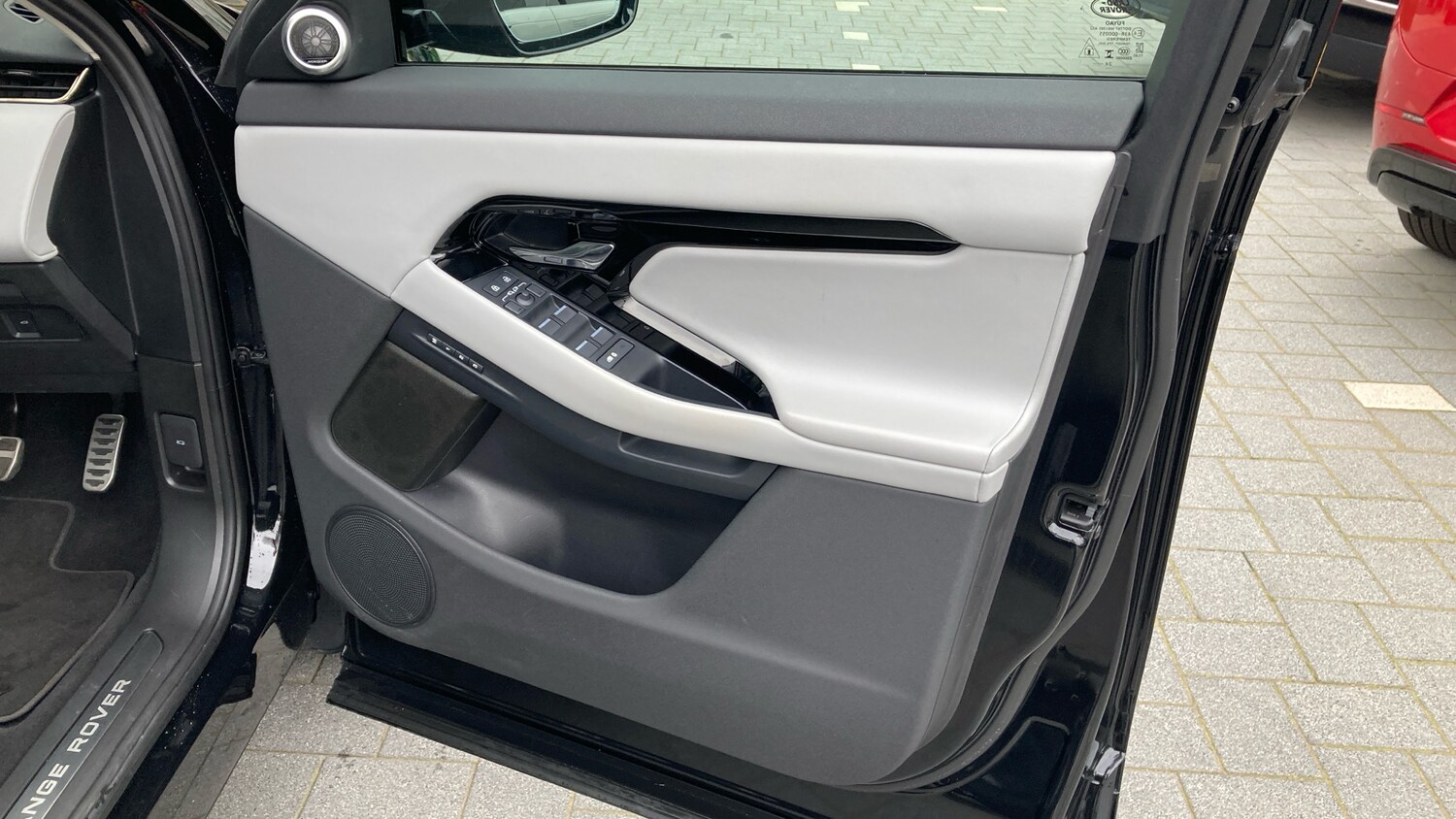 Used Land Rover Range Rover Evoque 2025 for sale - 76231604: Photo 24