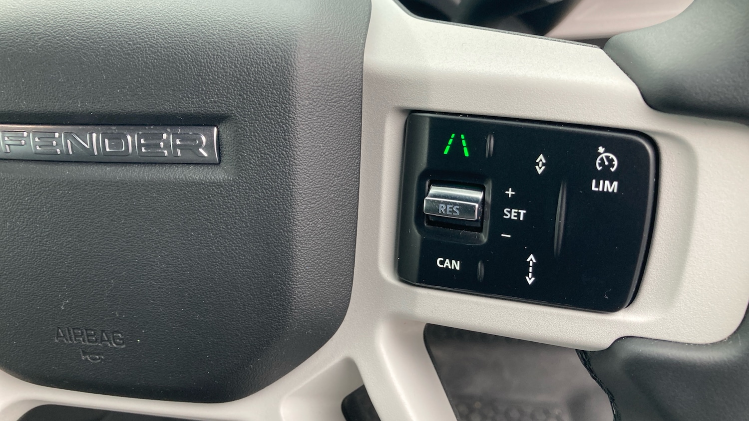 Used Land Rover Defender 2025 for sale - 76131218: Photo 28