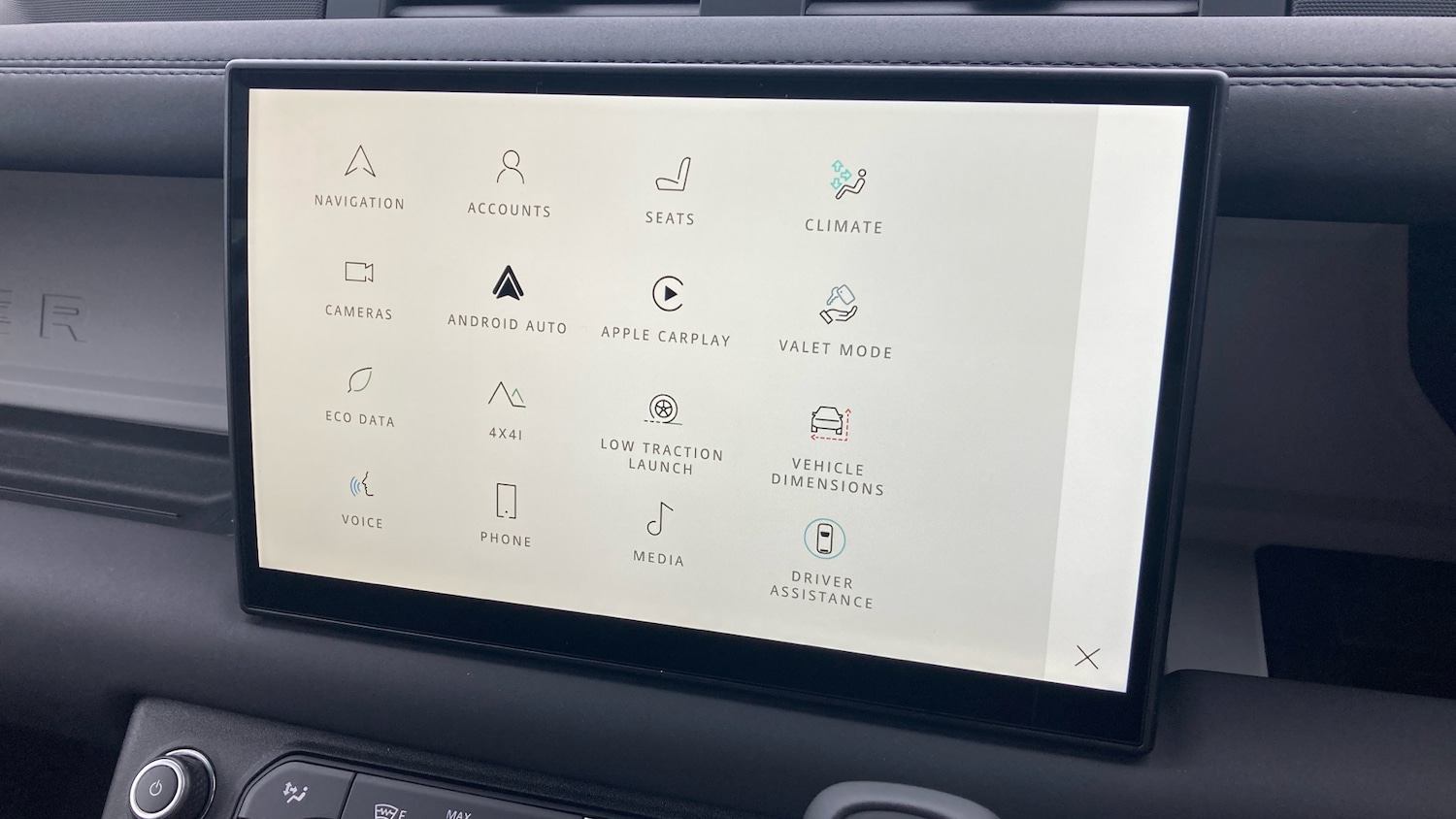 Used Land Rover Defender 2025 for sale - 76131218: Photo 29