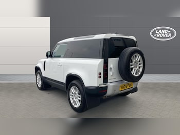 Used Land Rover Defender 2025 for sale - 76131218: Photo