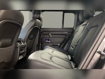 Used Land Rover Defender 2025 for sale - 76131218: Photo