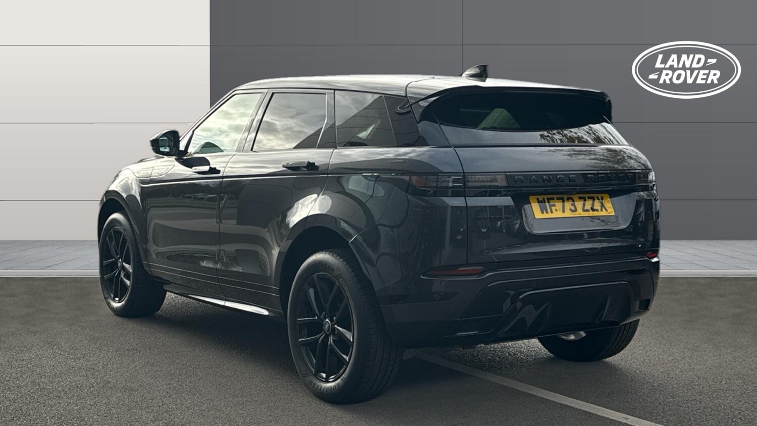 Used Land Rover Range Rover Evoque 2023 for sale - 76603247: Photo 2