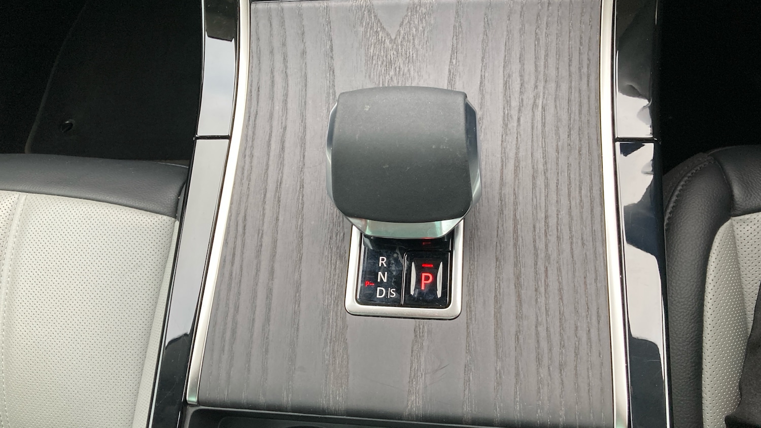 Used Land Rover Range Rover Evoque 2024 for sale - 77033307: Photo 34