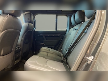 Used Land Rover Defender 2022 for sale - 78767742: Photo
