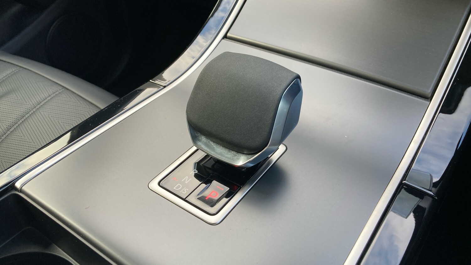 Used Land Rover Range Rover Evoque 2025 for sale - 76218686: Photo 13