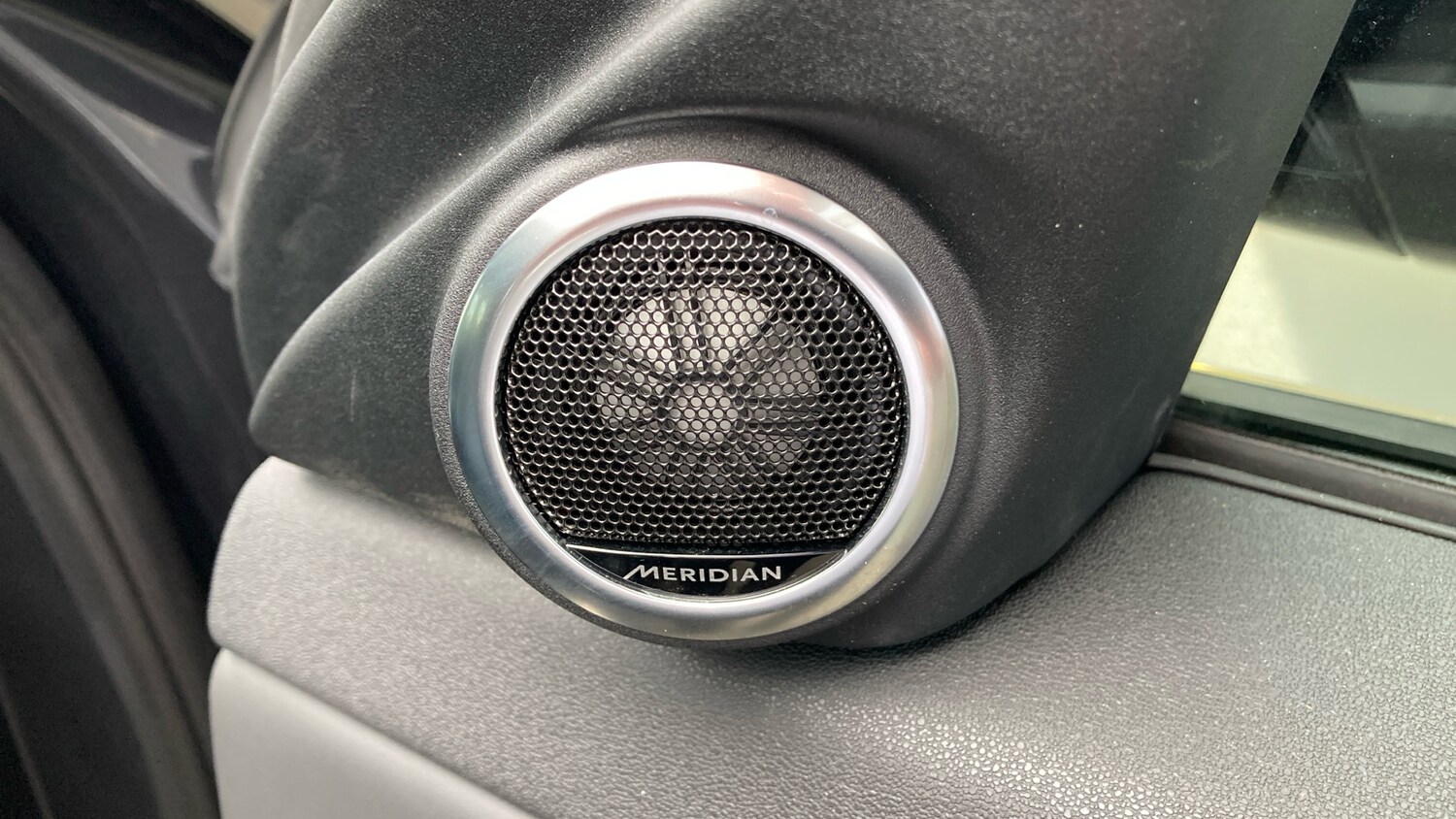 Used Land Rover Range Rover Evoque 2025 for sale - 76218686: Photo 25