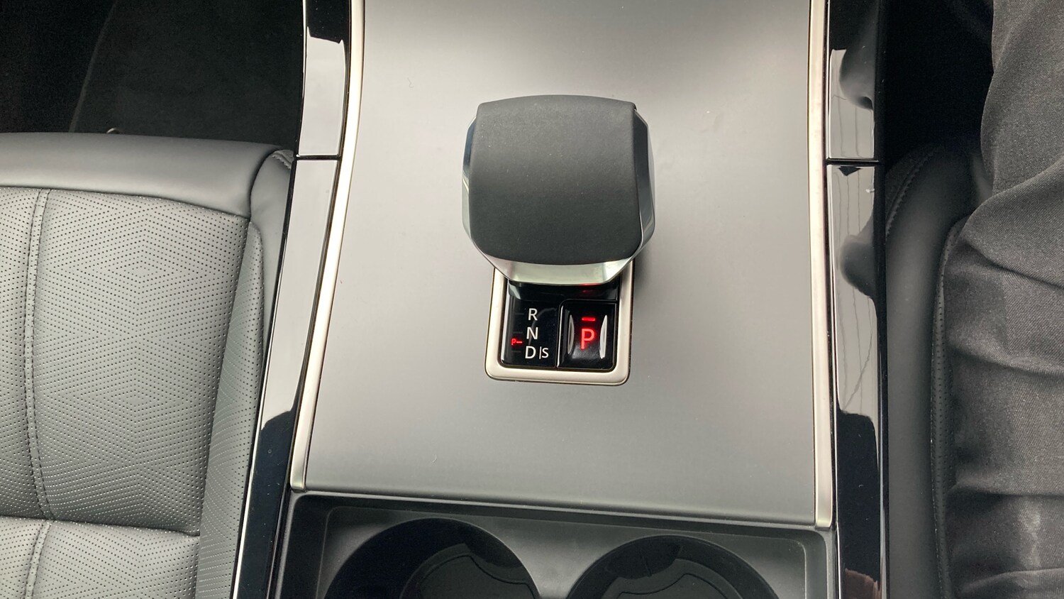 Used Land Rover Range Rover Evoque 2025 for sale - 76218686: Photo 35