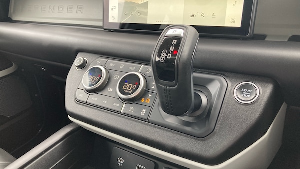 Used Land Rover Defender 2021 for sale - 76192988: Photo 13