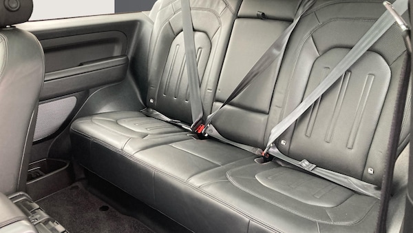 Used Land Rover Defender 2021 for sale - 76192988: Photo 4