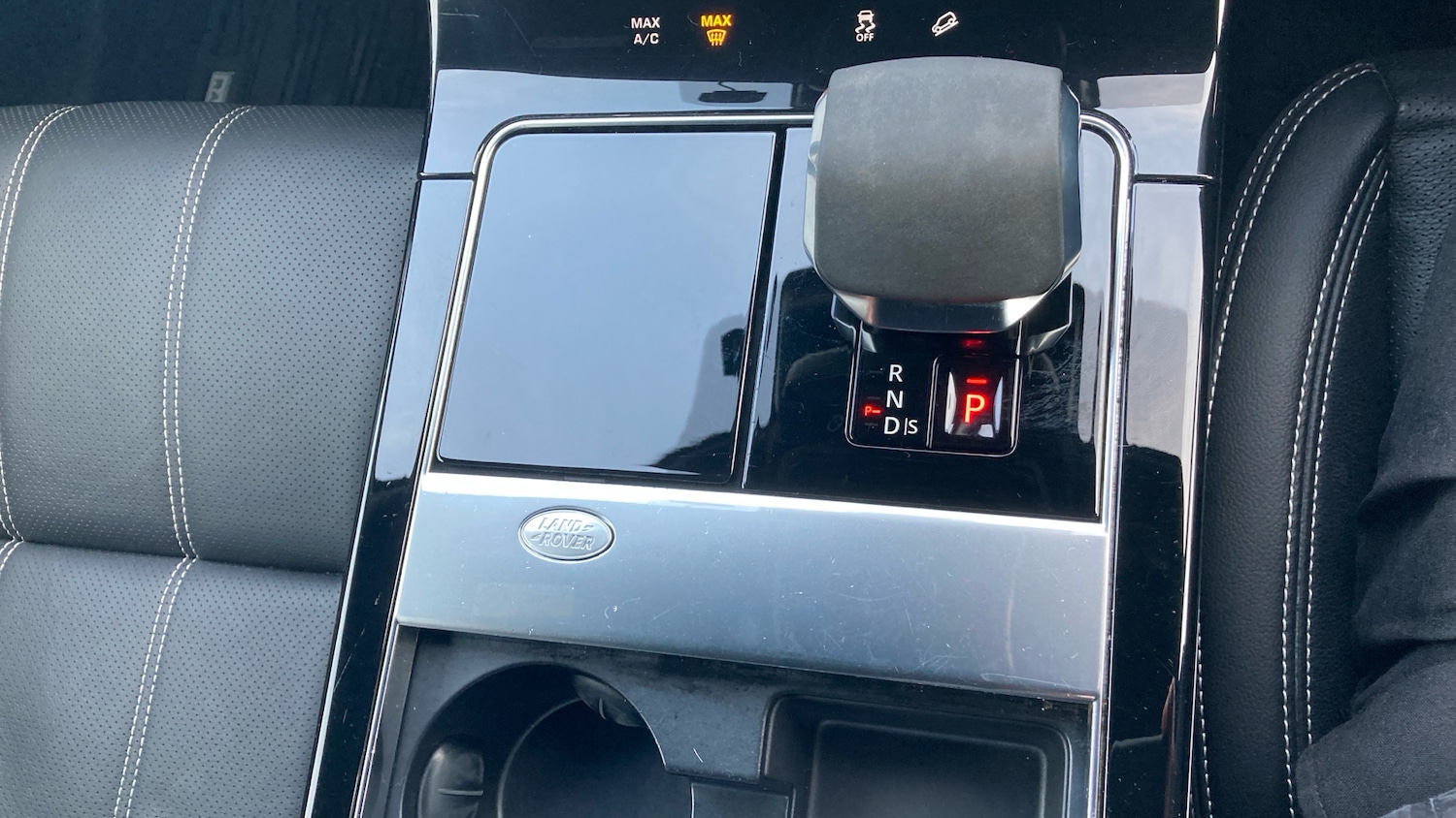 Used Land Rover Range Rover Velar 2022 for sale - 77113298: Photo 32