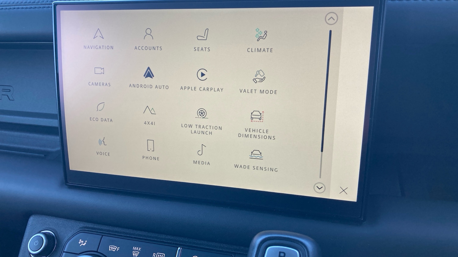 Used Land Rover Defender 2022 for sale - 76384913: Photo 29