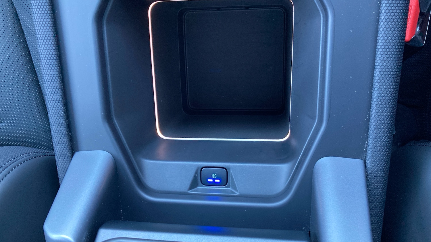 Used Land Rover Defender 2022 for sale - 76384913: Photo 35