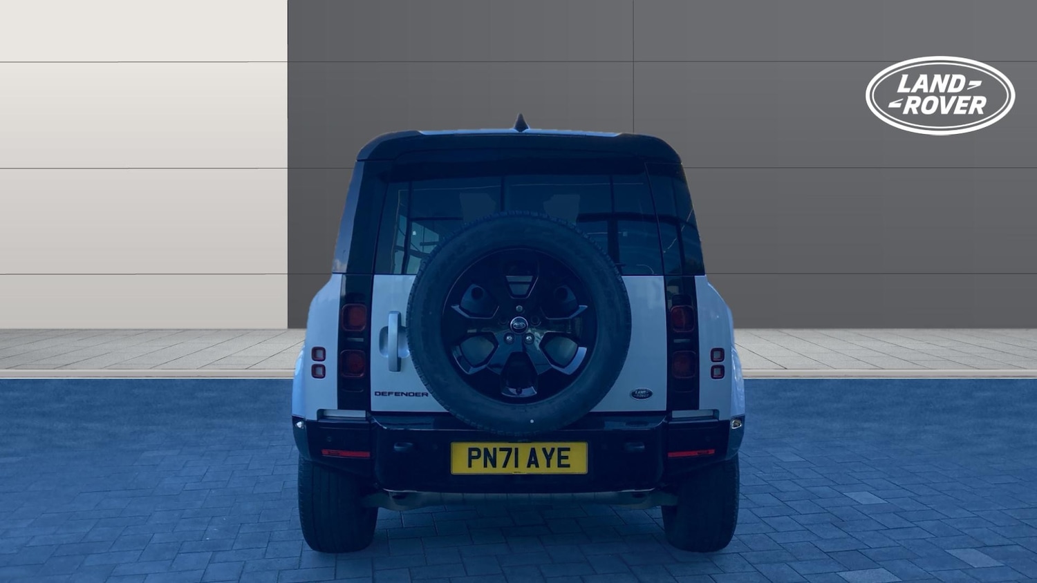 Used Land Rover Defender 2022 for sale - 76384913: Photo 6