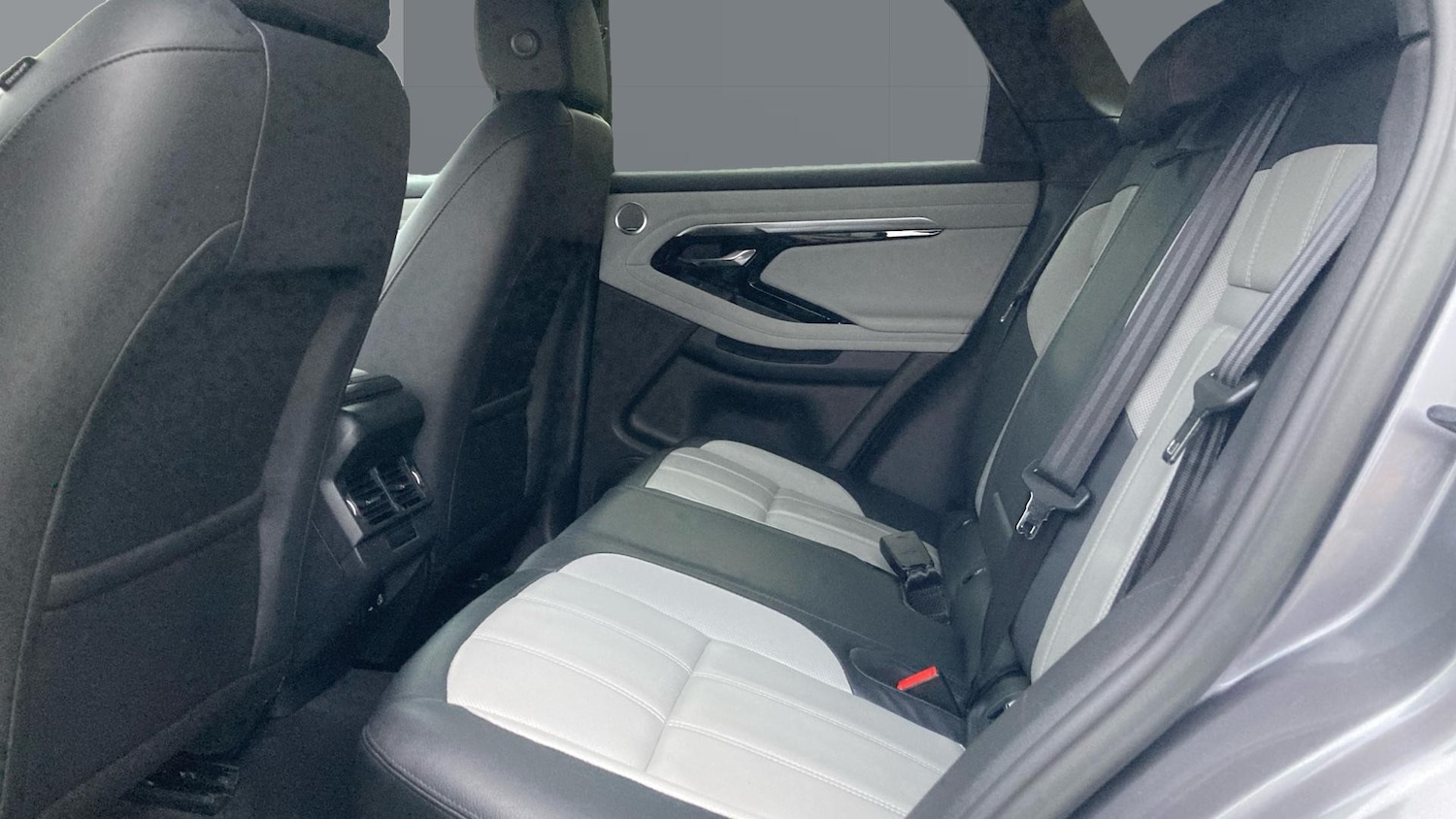 Used Land Rover Range Rover Evoque 2022 for sale - 76231608: Photo 4