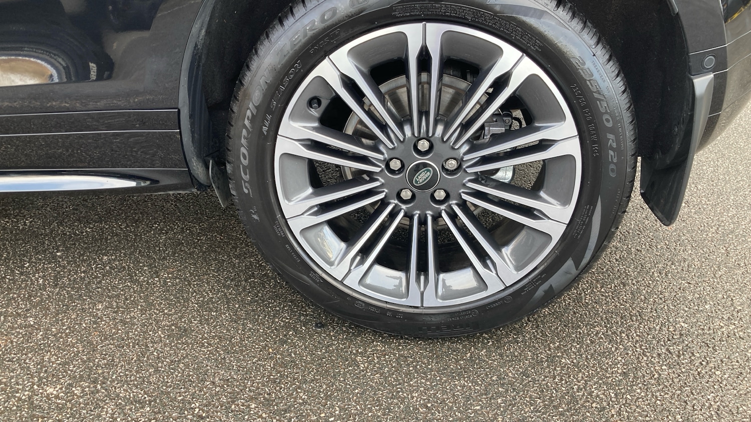 Used Land Rover Range Rover Evoque 2025 for sale - 75894488: Photo 39