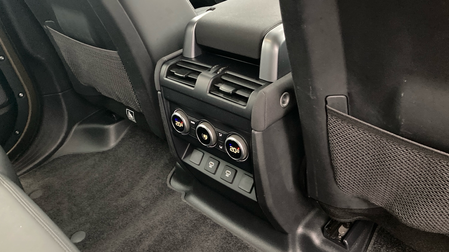 Used Land Rover Defender 2024 for sale - 77128104: Photo 18