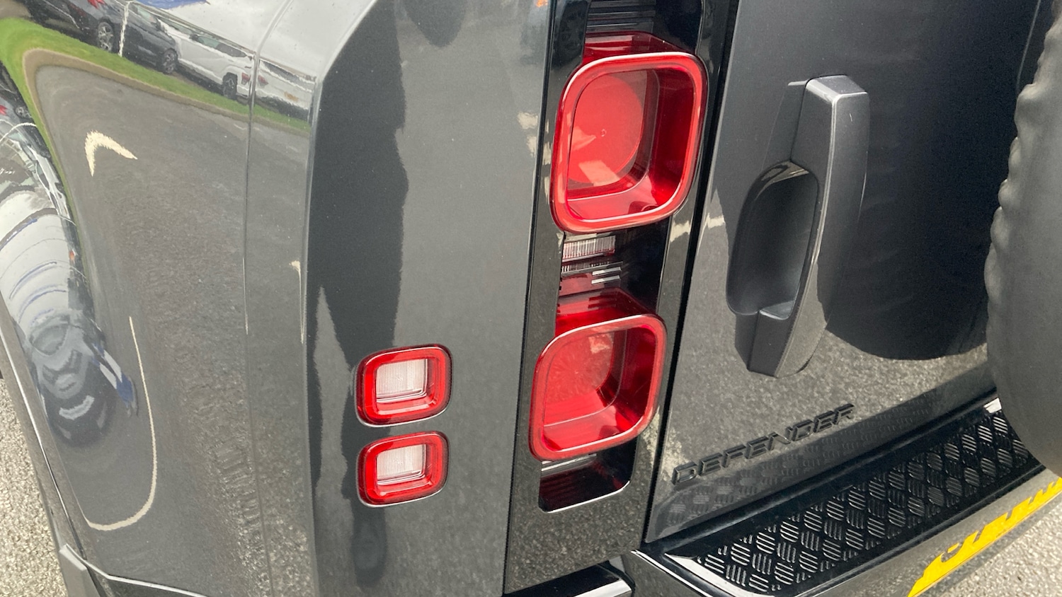 Used Land Rover Defender 2024 for sale - 77128104: Photo 19