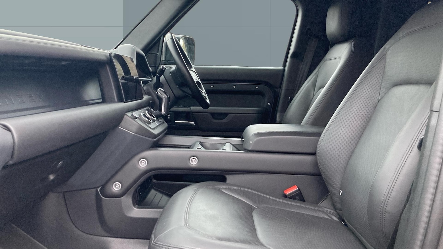 Used Land Rover Defender 2024 for sale - 77128104: Photo 3