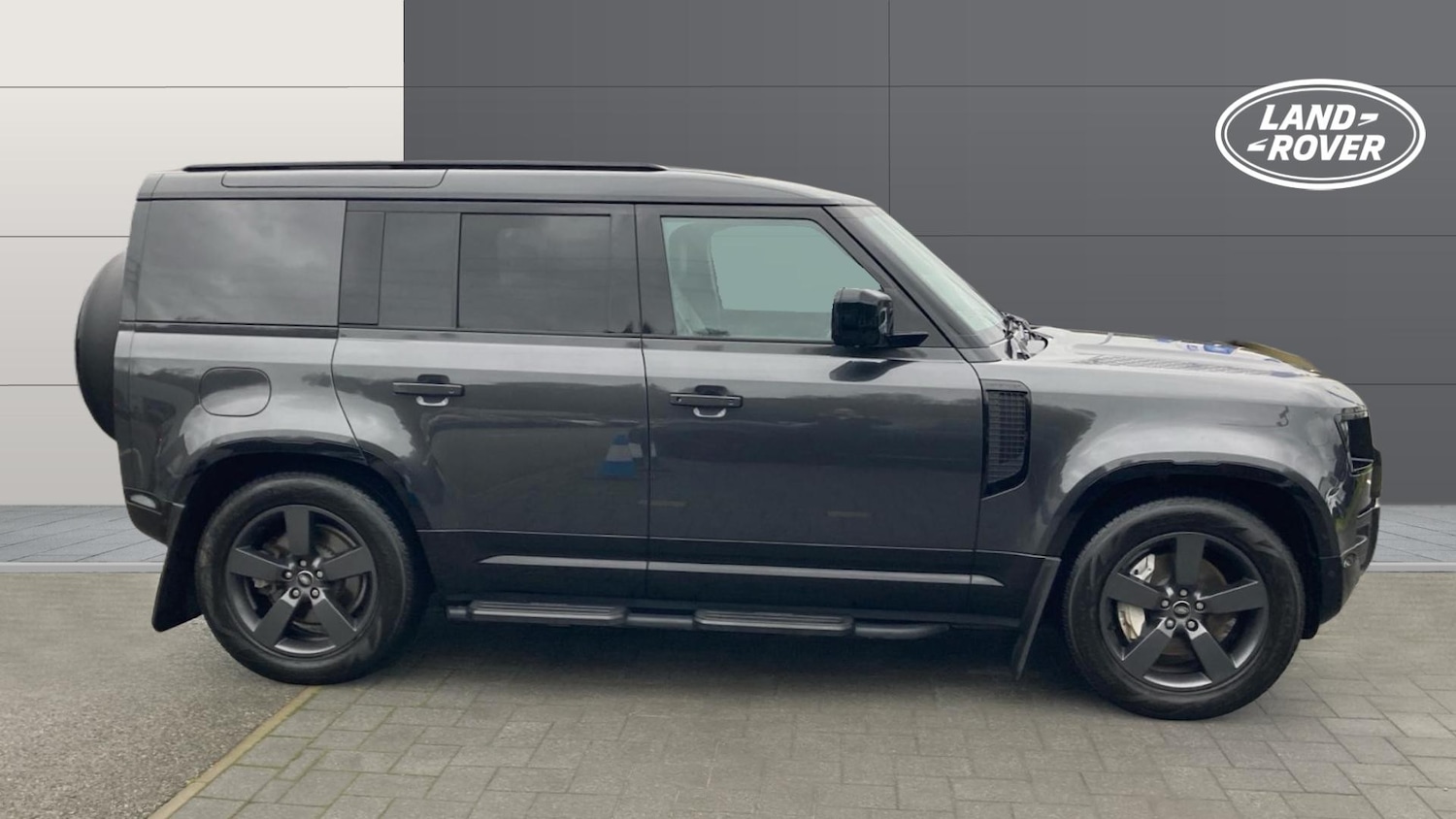 Used Land Rover Defender 2024 for sale - 77128104: Photo 5