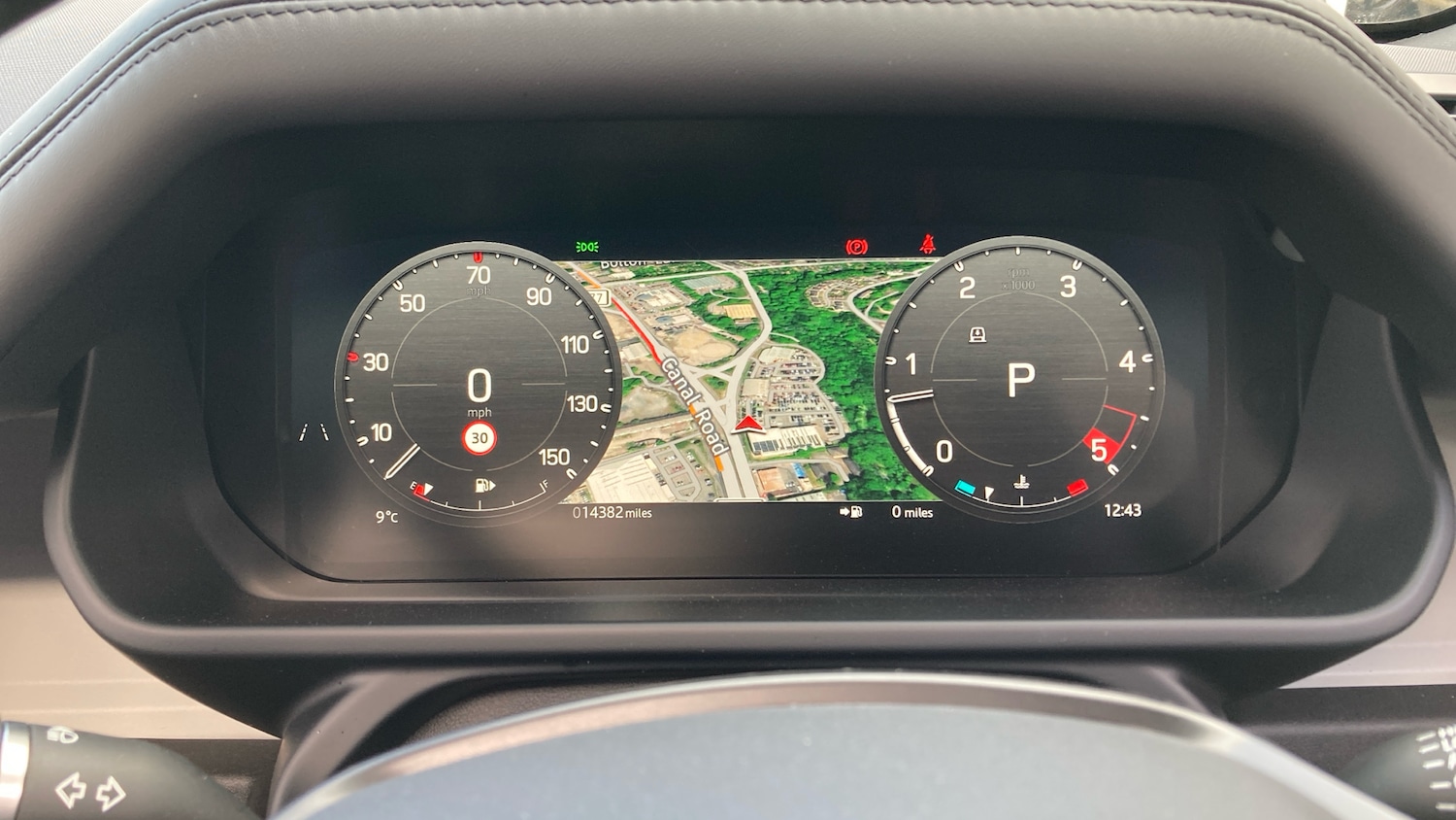 Used Land Rover Defender 2024 for sale - 77846325: Photo 16