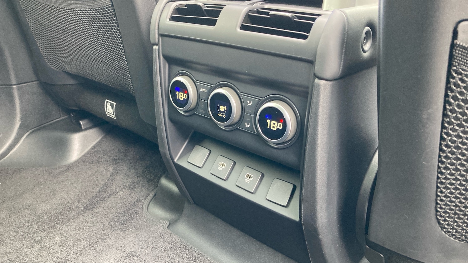 Used Land Rover Defender 2024 for sale - 77846325: Photo 18