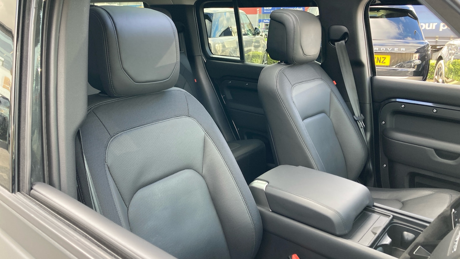 Used Land Rover Defender 2024 for sale - 77846325: Photo 30