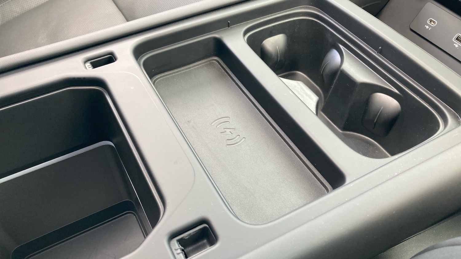 Used Land Rover Defender 2024 for sale - 77846325: Photo 34